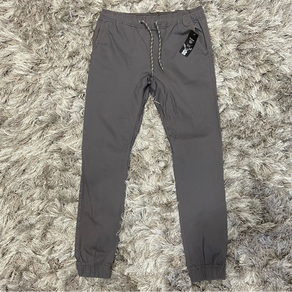 Hype stretch jogger men grey cotton, pockets, drawstring waist. Size M. NWT.